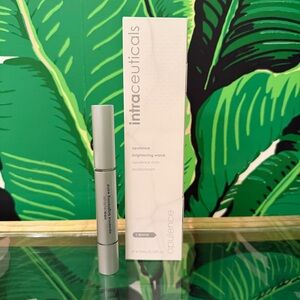 NWT Intraceuticals Opulence Brightening Wand Dark Spot Corrector 0.13 oz